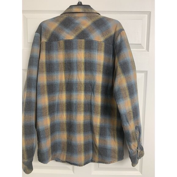 Legendary Whitetails L Cotton Winter Plaid Classic Casual Shacket - Picture 3 of 9